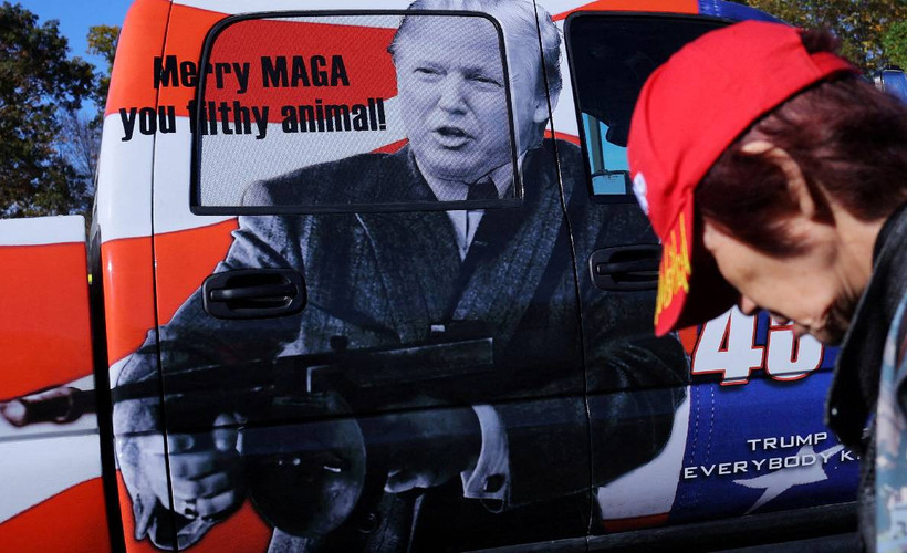 Trump'ın mitingine dolu silah ve sahte pasaportlarla girmeye çalışan bir zanlı yakalandı: 'Üçüncü suikast girişimini önledik'