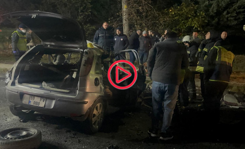Tekirdağ'da otomobil ile iş makinesi çarpıştı: Beş ölü, bir yaralı