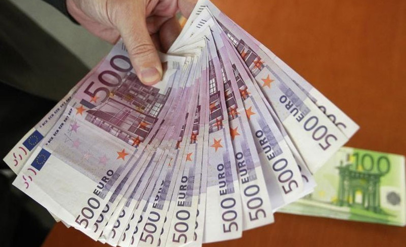 Euro yeni rekor kırdı