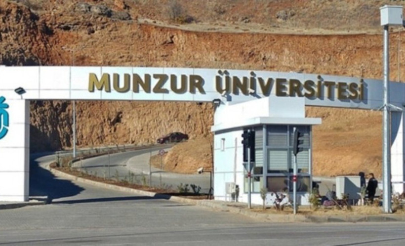 Öğretim görevlisine, öğrencisini tacizden bir ay uzaklaştırma