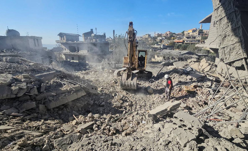 İsrail'in Lübnan'daki Bekaa Vadisi'ne hava saldırılarında en az 63 ölü, 58 yaralı