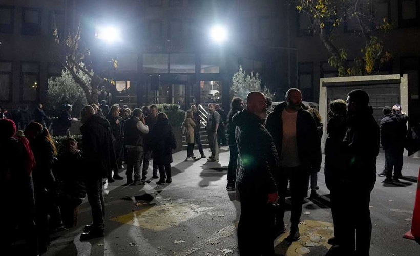 Kadıköy Belediyesi işçilerinin aldığı grev kararı bir dakika sürdü