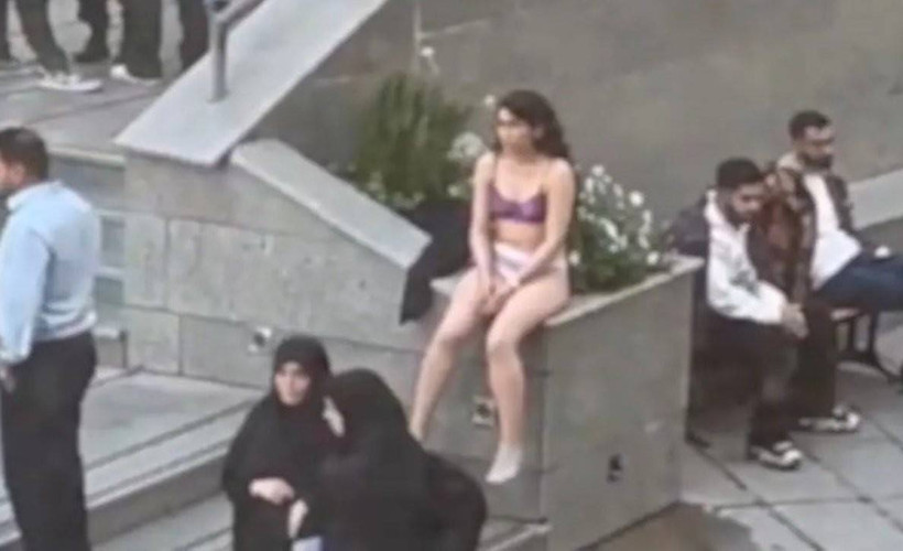 Başörtüsü kurallarını protesto için soyunan öğrenci serbest bırakıldı