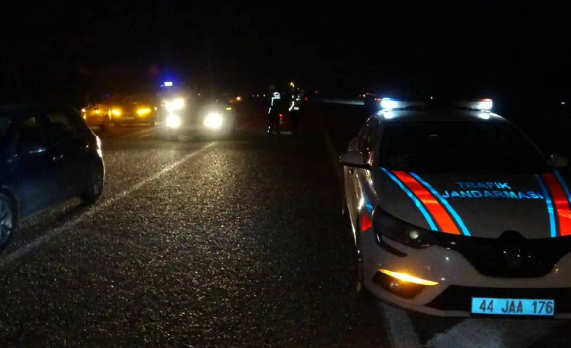 Malatya'da otomobil yayalara çarptı: 2 ölü, 1 yaralı
