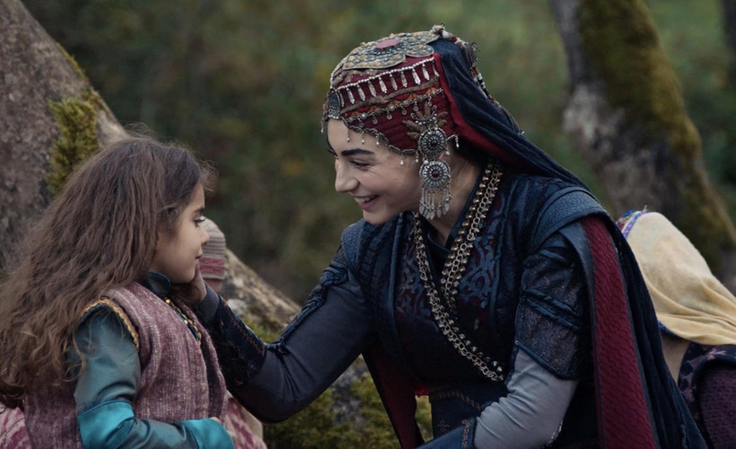 ATV'de beklenmedik vedalar! Kurulu Osman'a apar topar veda ettiler