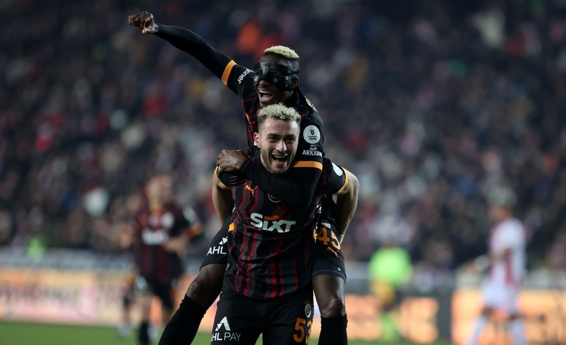 Galatasaray, Sivasspor'u 3-2 yendi: Fenerbahçe'yle puan farkı 6'ya çıktı