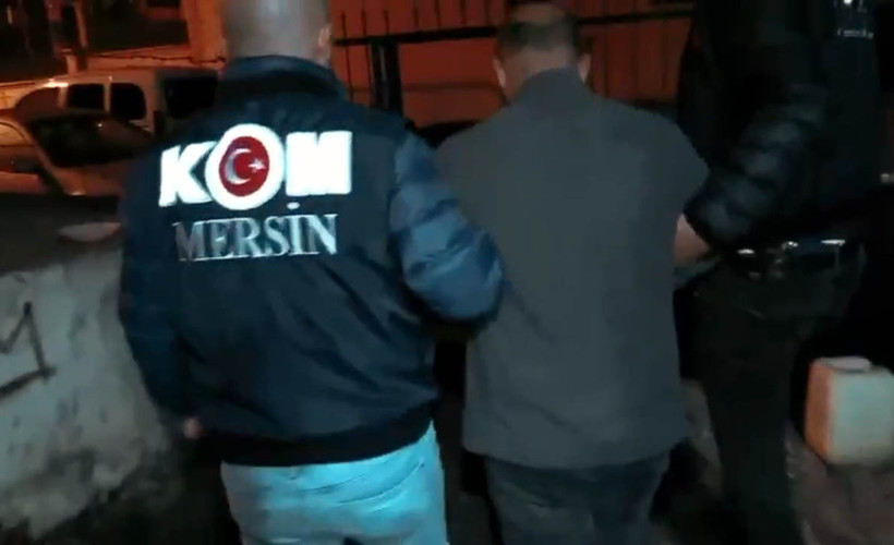 Mersin'de gümrük operasyonu: Memurlar dahil 114 gözaltı