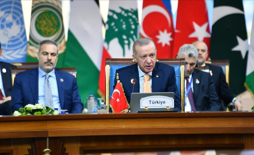 Erdoğan Kahire'de konuştu: İsrail'in uluslararası alanda tecrit edilmesi çok mühim