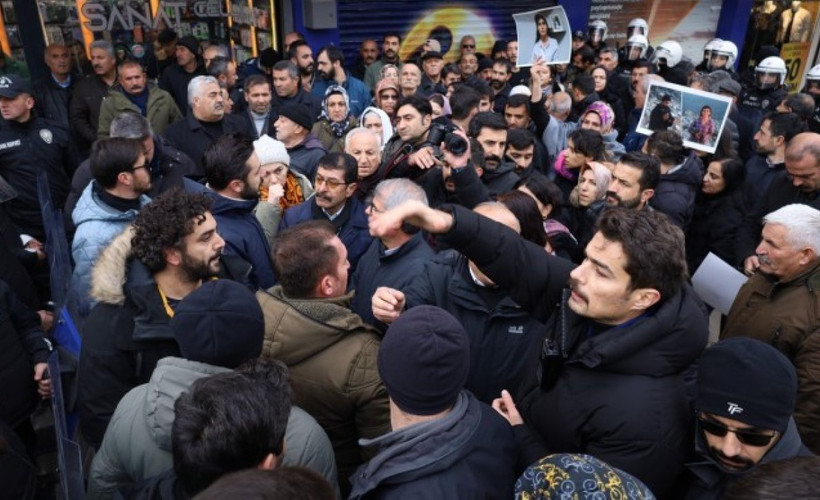Katledilen gazeteciler için yapılan açıklamaya polis saldırısı: 10’u gazeteci en az 39 gözaltı