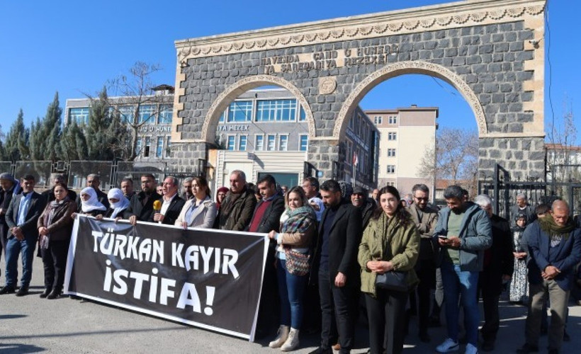 İhraç edilen belediye eşbaşkanının istifası istendi: 'Halk partisine oy verdi'