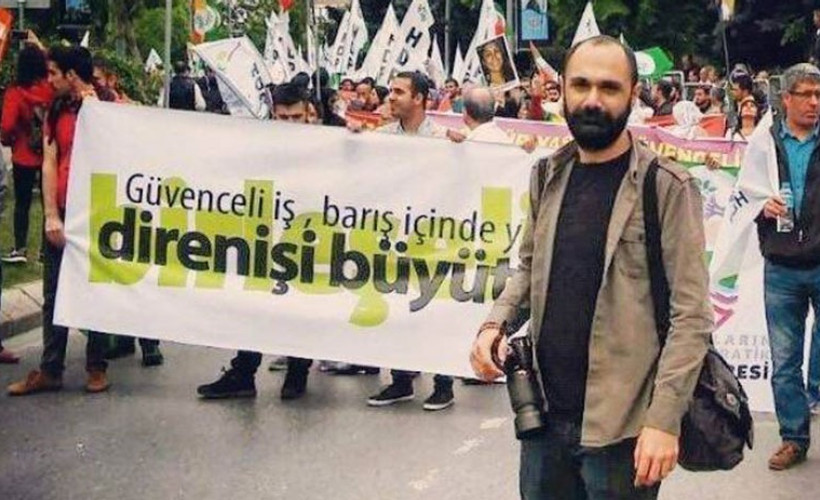 Gazeteciyi evde bulamayan polis babasını gözaltına aldı