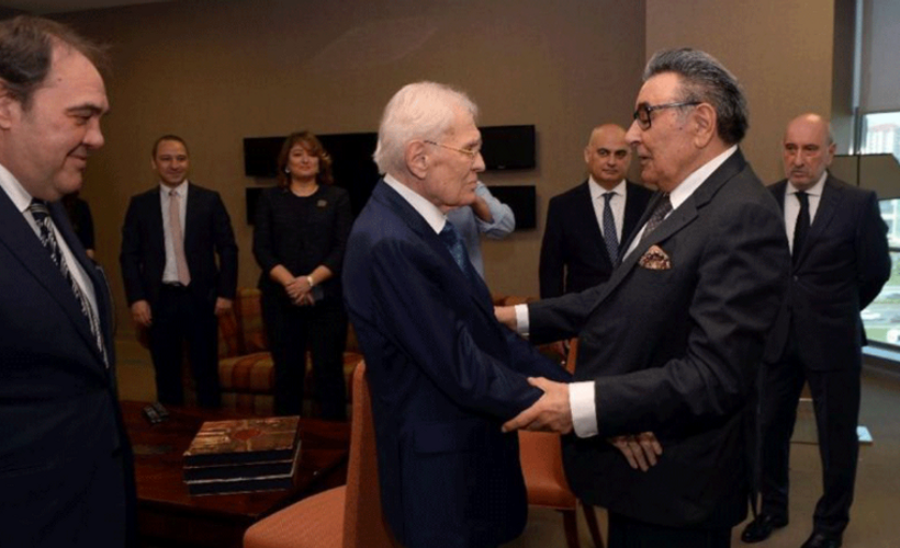 Resmi devir sonrası Doğan hisseleri dalgalı