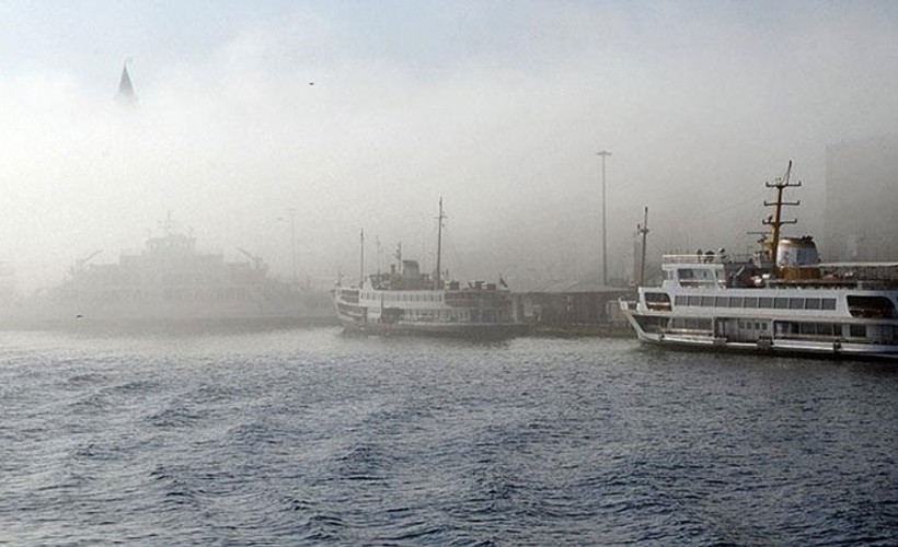 İstanbul'da ulaşıma sis engeli: Bazı vapur seferleri iptal