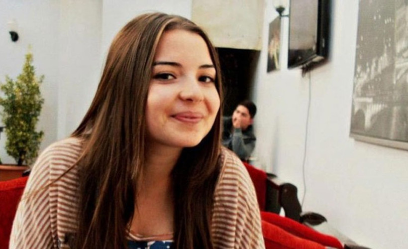 Atanamayan Merve öğretmen intihar etti