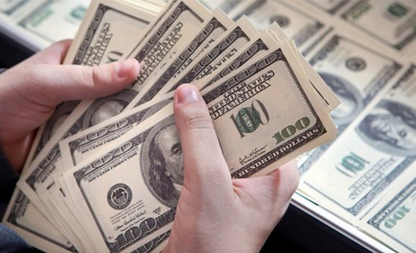Dolar yeni haftaya rekor kırarak başladı