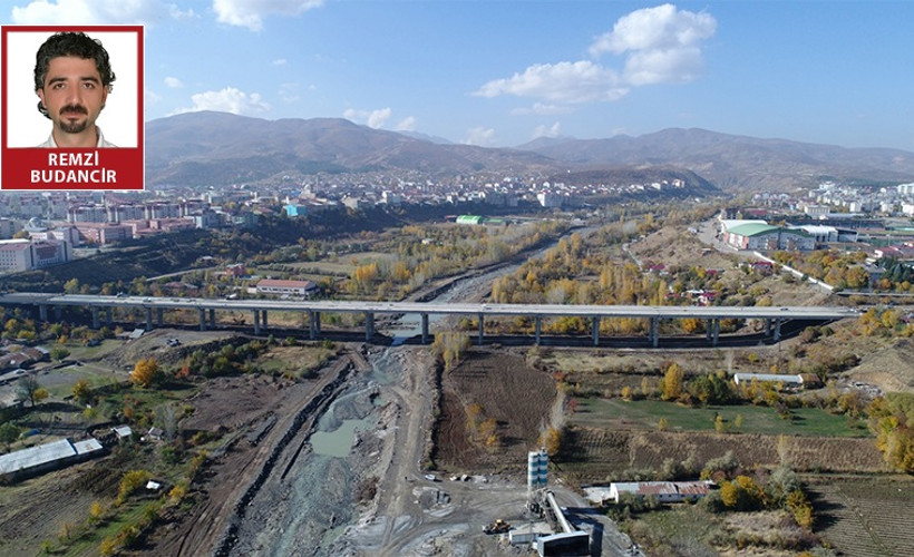 AKP bu köprüyü açmaya doyamadı: Biten köprüye 3. açılış