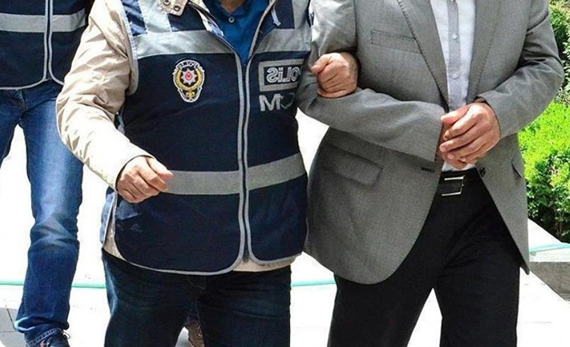 Eski bakanlık çalışanlarına 'FETÖ' operasyonu