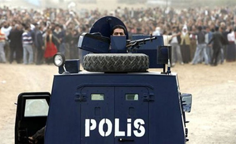 Oyun oynayan çocuk polis kurşunuyla kalbinden vuruldu