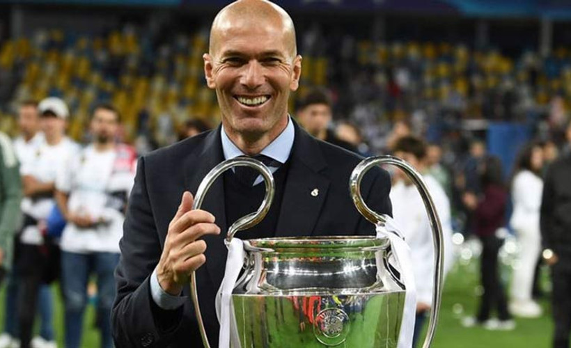 Zidane 3 şampiyonluktan sonra istifa etti