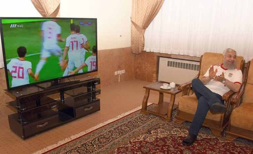 Ruhani'den zafer pozu
