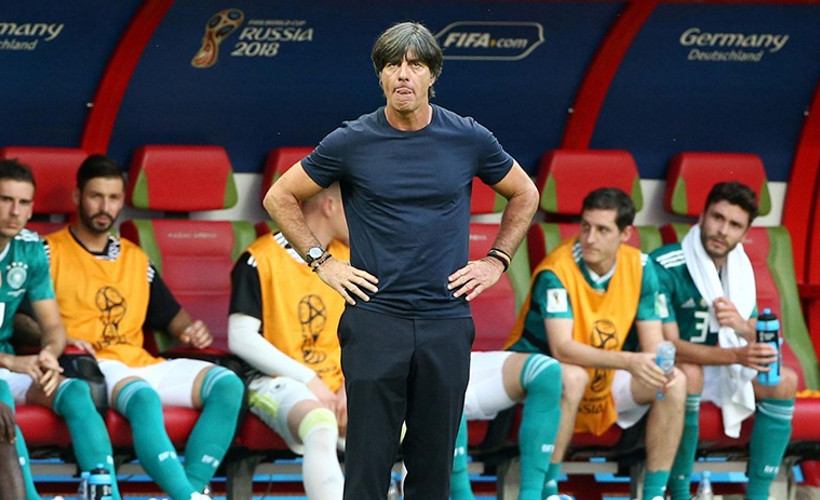 Löw Almanya'nın başında kalacak