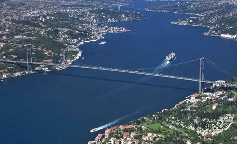 Boğaz trafiği çift yönlü kapatıldı