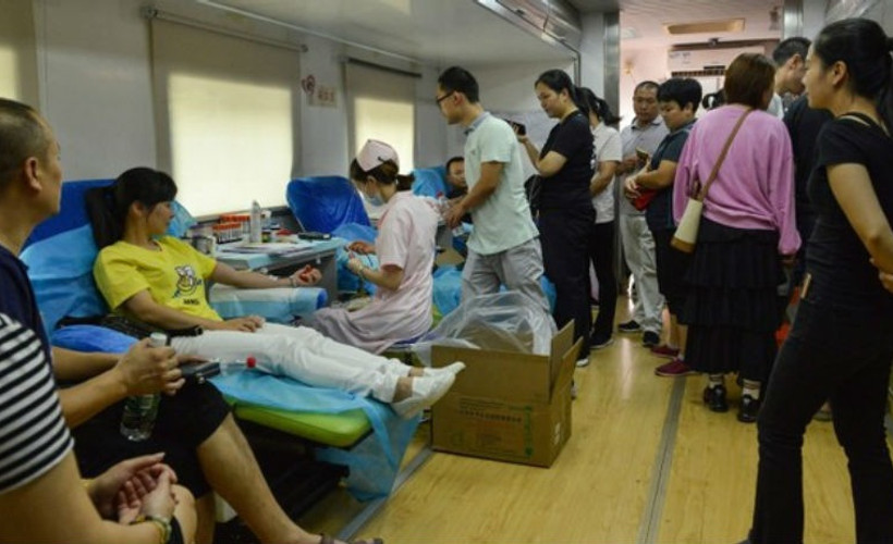 Arabayı kalabalığın üzerine sürdü: 11 ölü, 44 yaralı