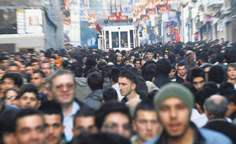 İşsizlik çift haneye yükseldi