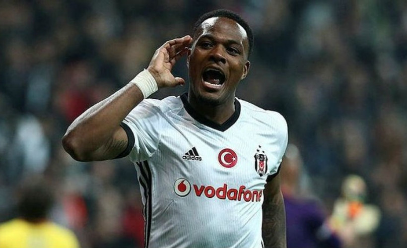 Cyle Larin 11'e dönüyor