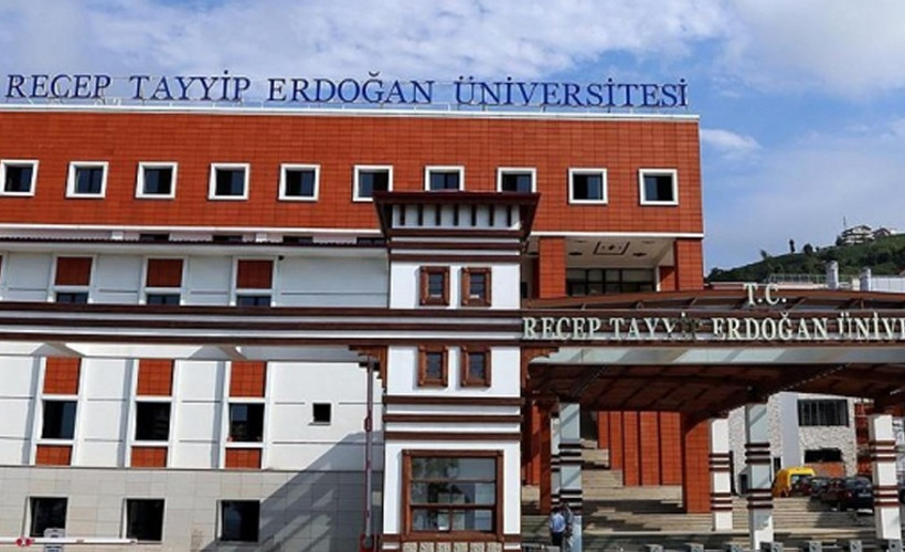 Üniversitede eş dost: Bilal Erdoğan, AKP'li siyasetçiler