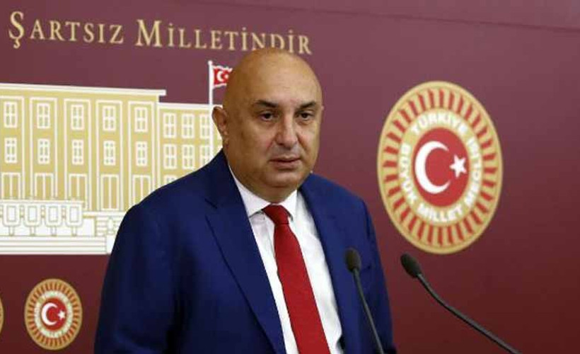 CHP'li Özkoç: Birisi yolsuzluğun önünü açmak istiyor birisi de çeteciliğin