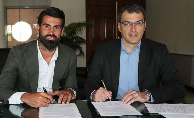 'Volkan Comolli'yle tartışınca kadro dışı kaldı'