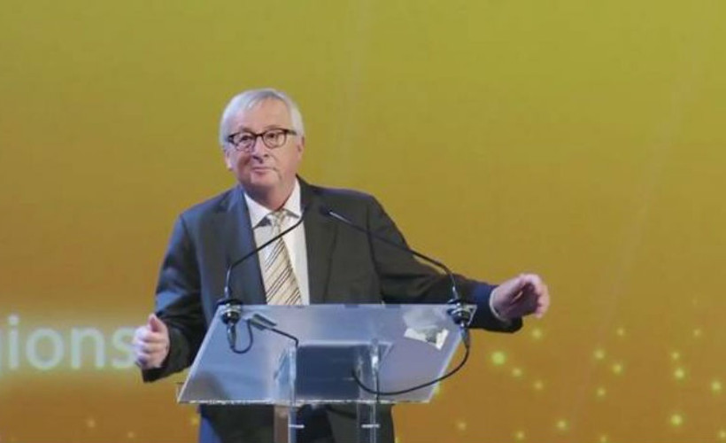 Juncker, dans eden May'i taklit etti