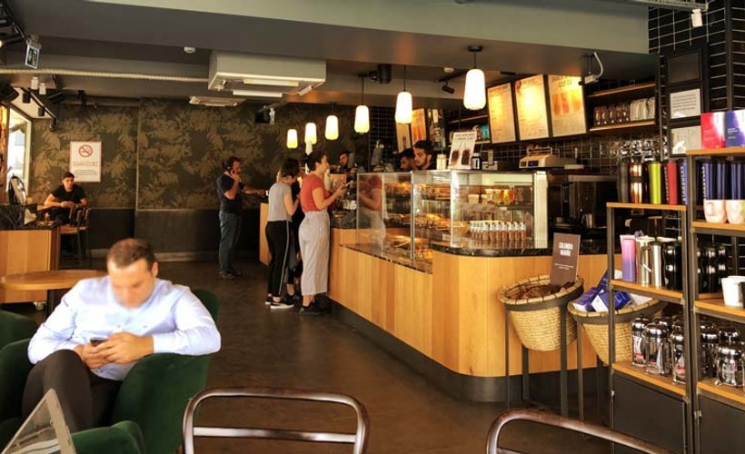 Starbucks, 260 şubesini devrediyor