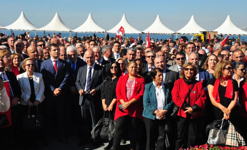İzmir'de CHP'den alternatif 29 Ekim kutlaması