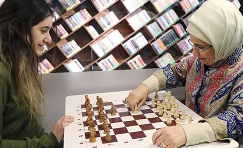 Emine Erdoğan'ın 'at' hamlesi gündem oldu