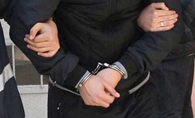 12 ilde 38 asker gözaltına alındı