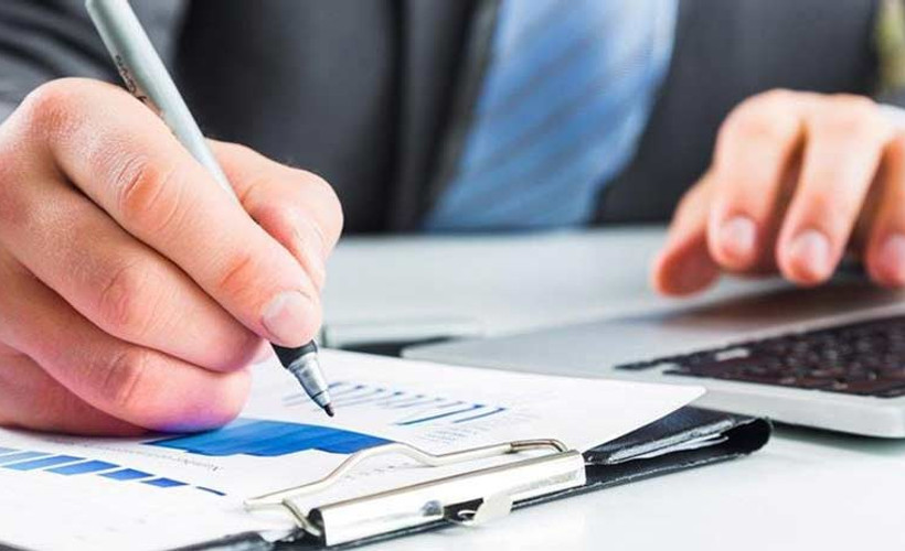 JCR, Türkiye'yi negatif izlemeden çıkardı