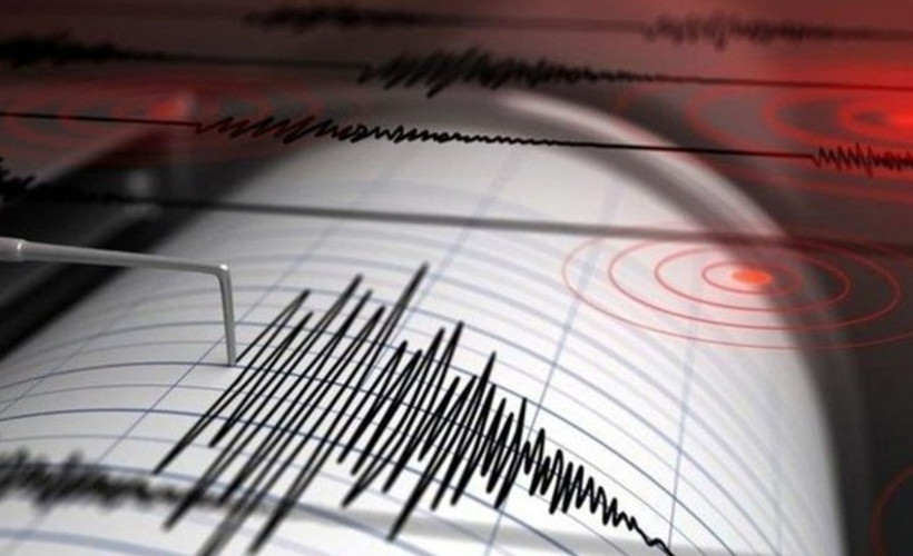 Endonezya'da 6.2 büyüklüğünde deprem