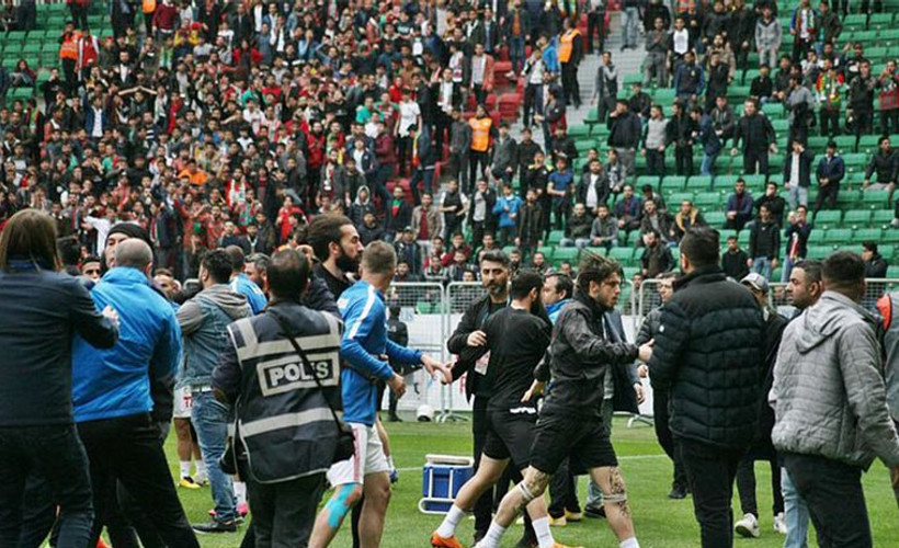 3 Amedsporlu ve 1 Sakaryasporlu oyuncu PFDK'ye sevk edildi