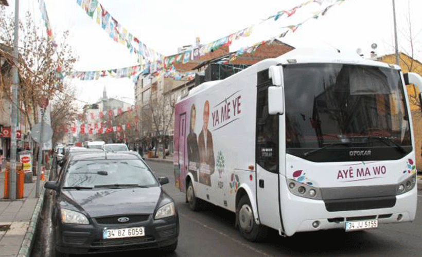 HDP'nin seçim aracından sonra seçim şarkısına da gözaltı