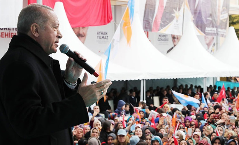 'Bunlar ezan ve bayrak düşmanı, FETÖ'cü, Kandil'e çalışacaklar'