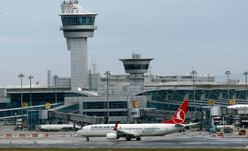 Atatürk ve İstanbul Havalimanı 12 saat uçuşa kapatılacak