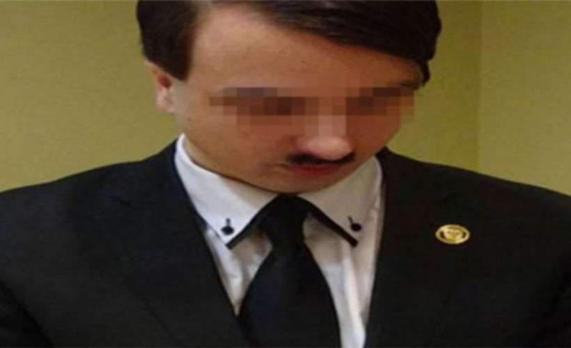 Hitler kopyasına gözaltında