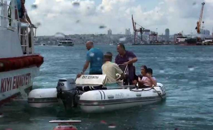 İstanbul'da tekne devrildi