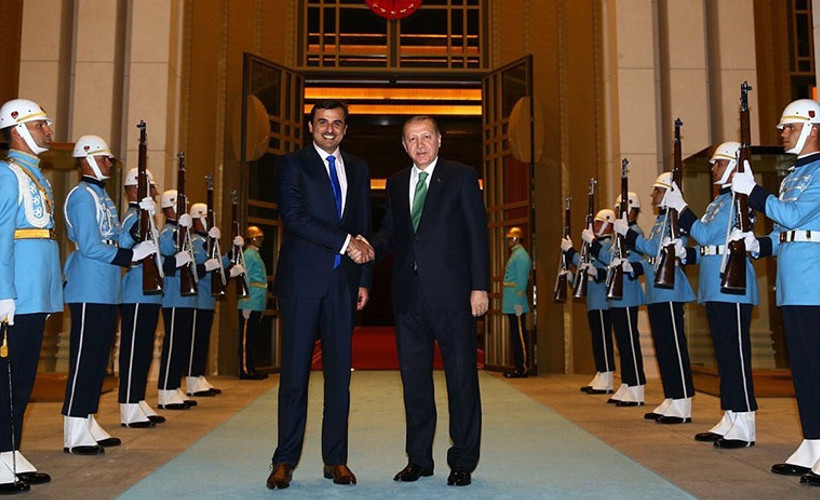 Katar'ın 15 milyar dolarlık dost eli havada kaldı