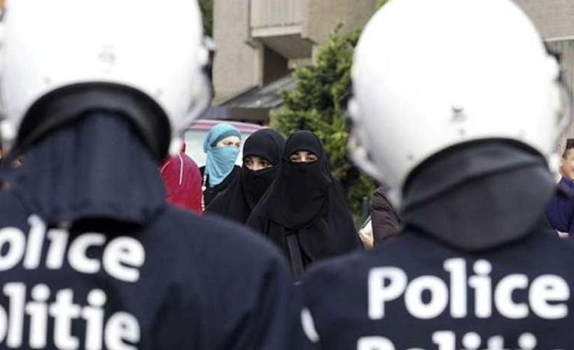 Kadının 'peçesini zorla açmak isteyen' Belçikalı gözaltına alındı