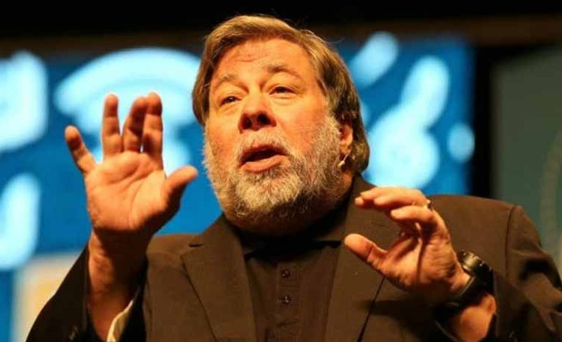 Apple'ın kurucusu Wozniak: Facebook'u silin