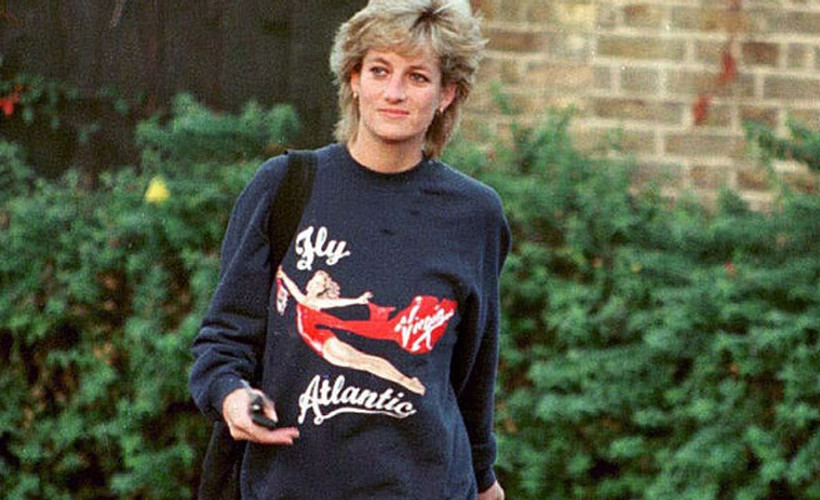 Prenses Diana'nın 'sweatshirt'ü 47 bin euroya satıldı