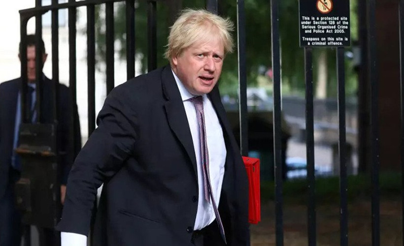 İngiltere'de ara seçim: Boris Johnson kritik sandalyeyi kaybetti